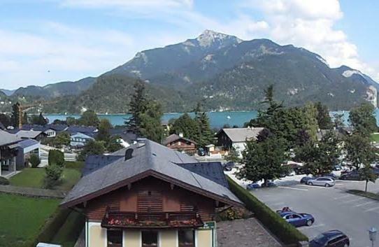 Bergdoktor Apartment Sankt Gilgen Exterior photo